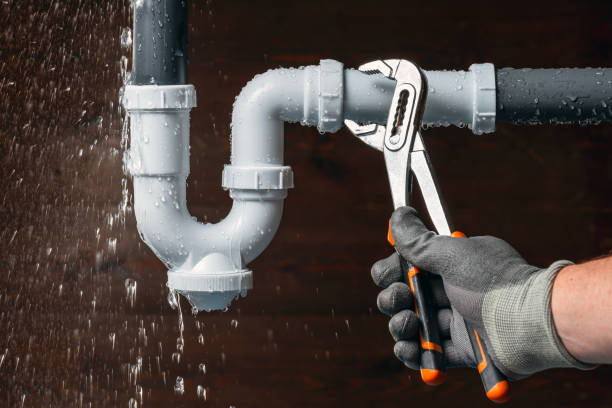 Professional Leak Detection technician working in Cawood, KY
